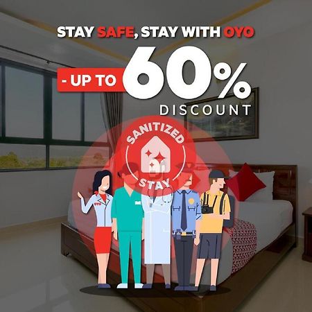 Oyo 1557 Bungas Guest House Medan Eksteriør billede