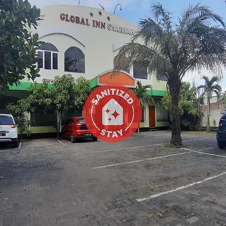 Oyo 1557 Bungas Guest House Medan Eksteriør billede