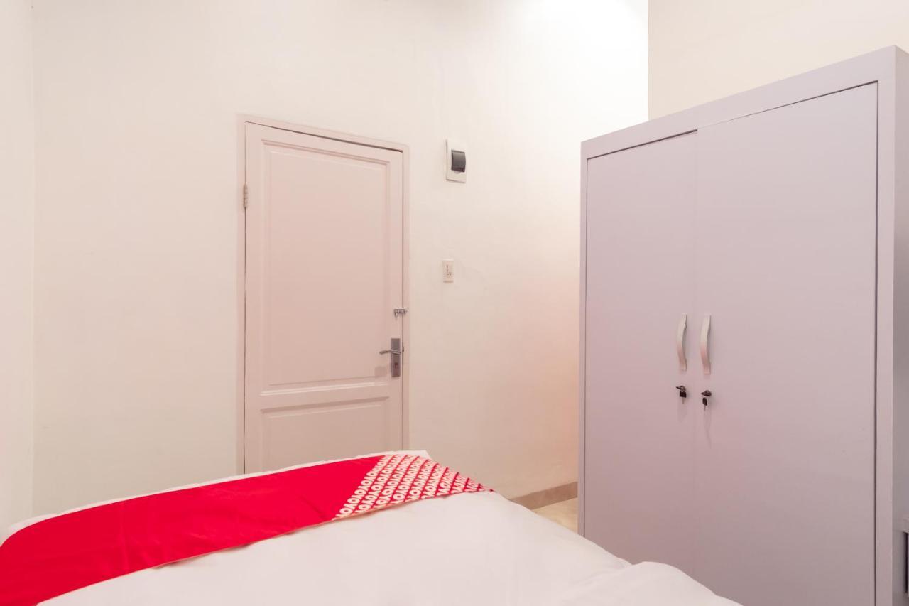 Oyo 1557 Bungas Guest House Medan Eksteriør billede